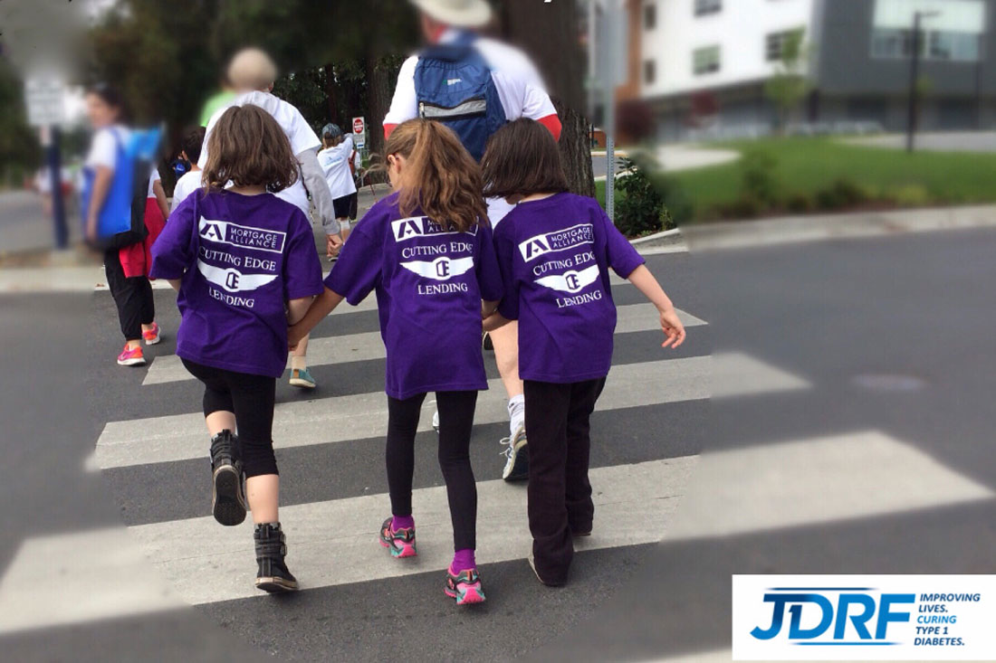 Juvenile-Diabetes-PS1100 image of three girls crossing the street